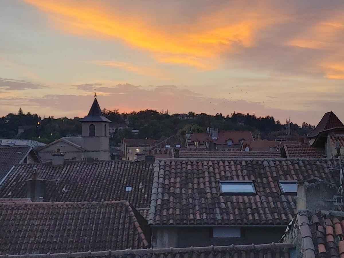 Le Saint-Georges Apartman Villefranche-de-Rouergue Kültér fotó